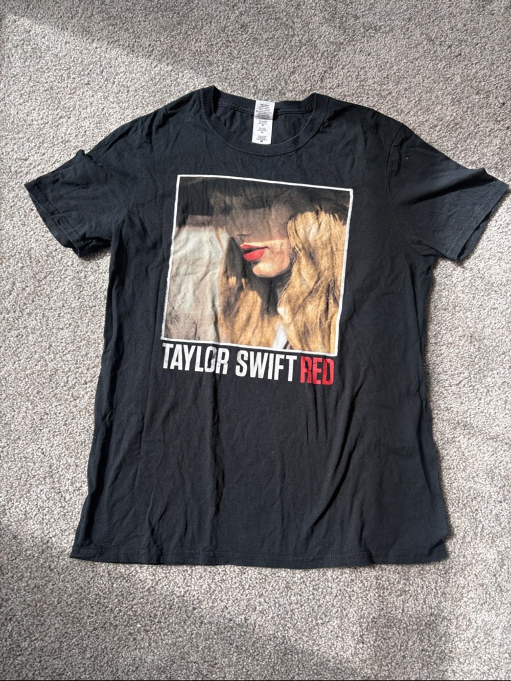 Taylor Swift RED TOUR 2013 concert tshirt short sleeve